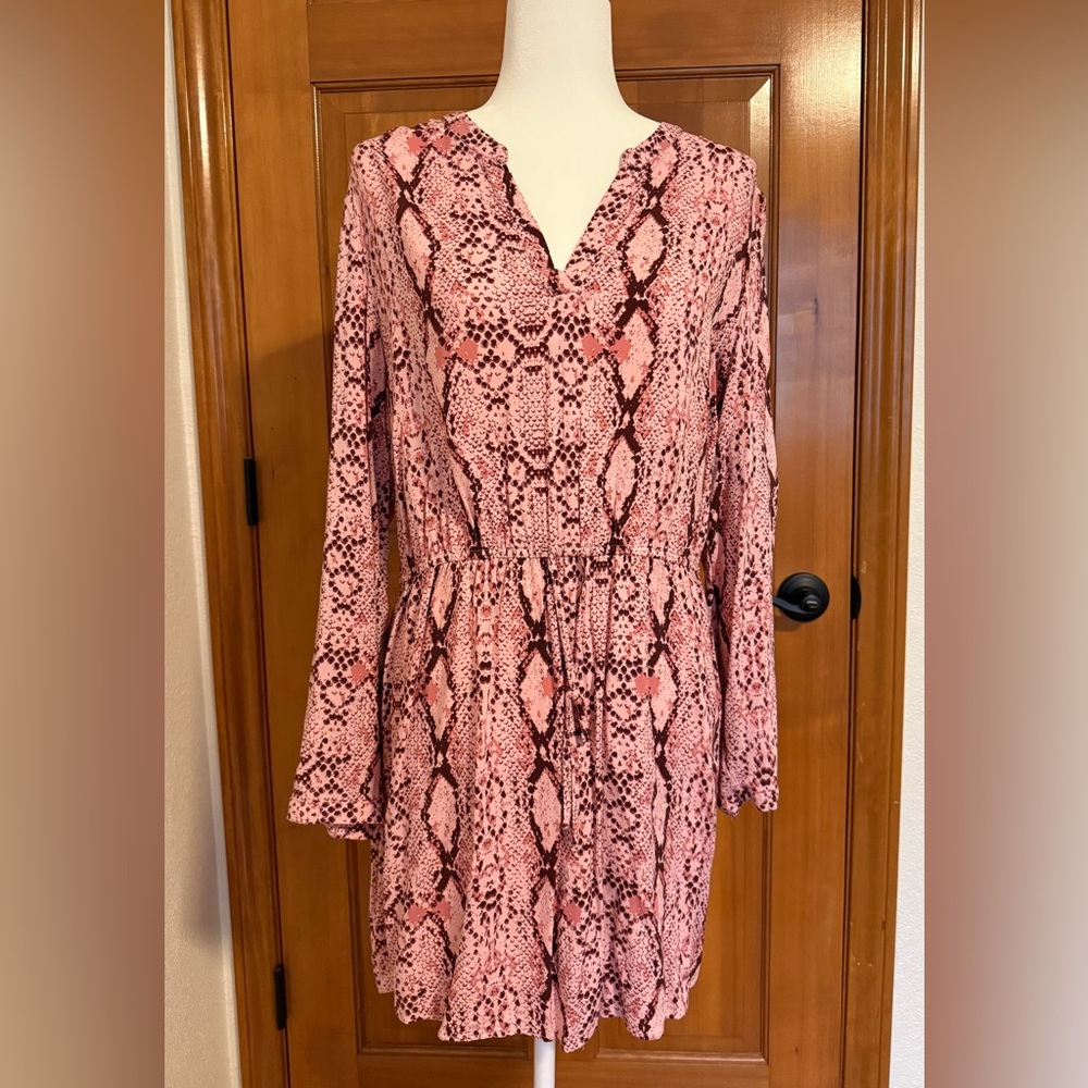 VENUS Pink Long Sleeve Snake Print Dress